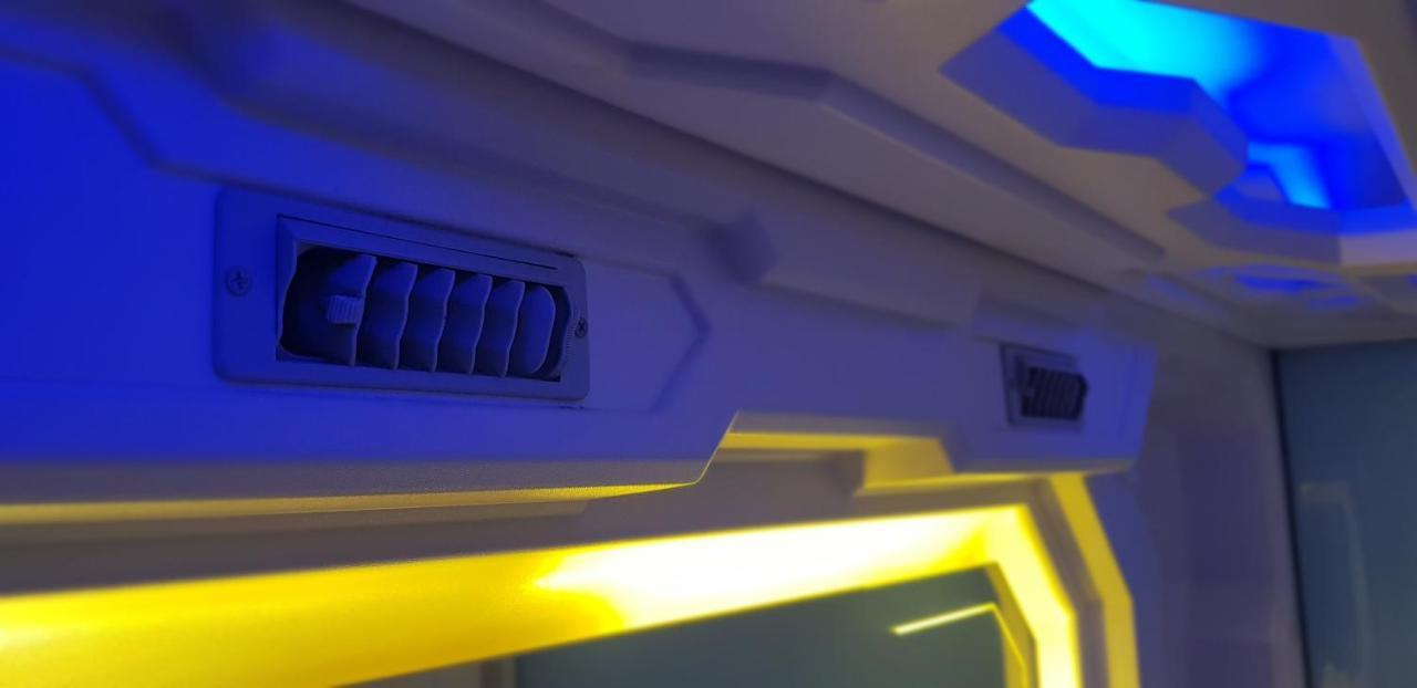 קואלה לומפור Bestow Capsule Hostel מראה חיצוני תמונה