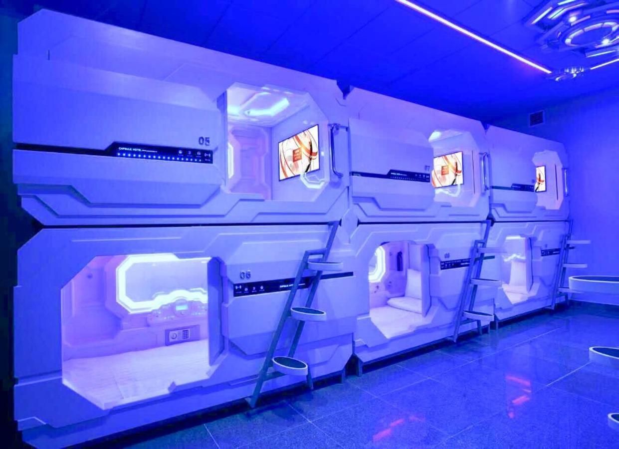 קואלה לומפור Bestow Capsule Hostel מראה חיצוני תמונה