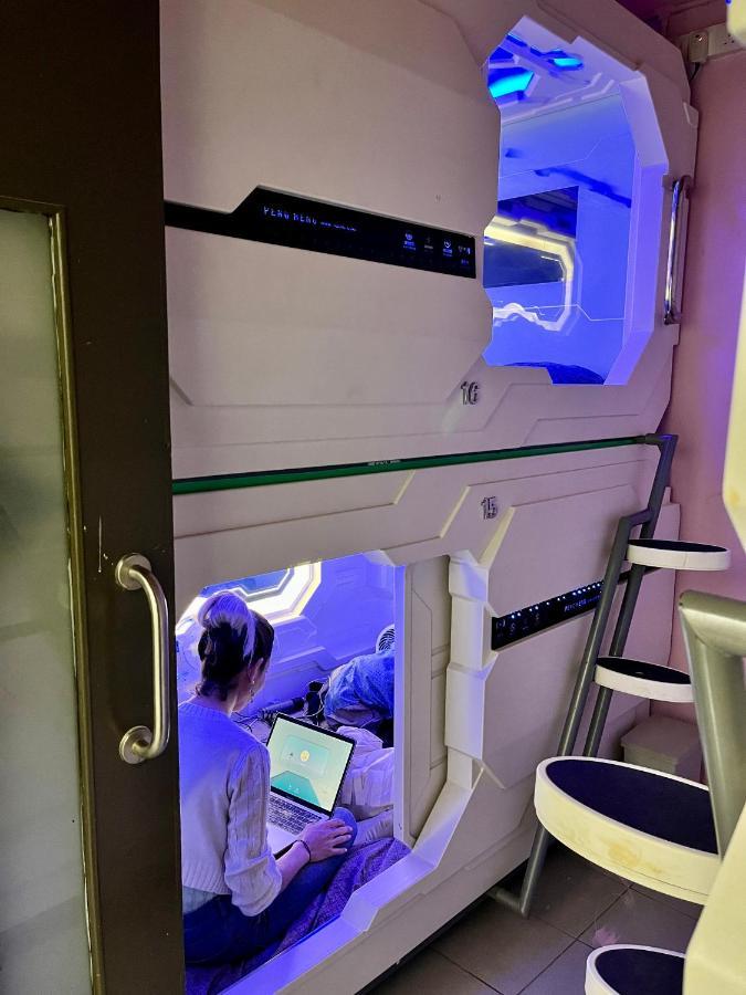 קואלה לומפור Bestow Capsule Hostel מראה חיצוני תמונה